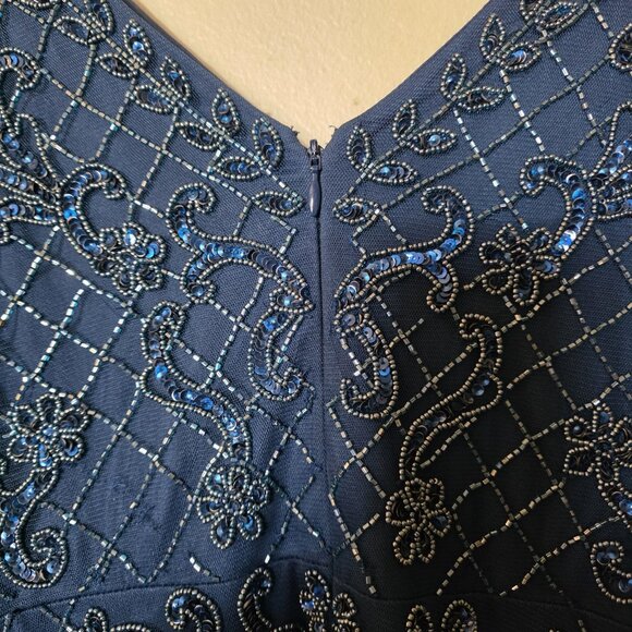 Adrianna Papell Navy Beaded Cold Shoulder Gown V-Neck Formal Evening Dress 12P - Picture 14 of 15